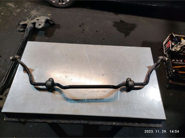 bontott ABARTH 500 / 595 / 695 Első Vízszintes Stabilizátor Rúd