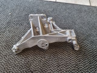 bontott ABARTH 500 / 595 / 695 Generátor Tartó Bak