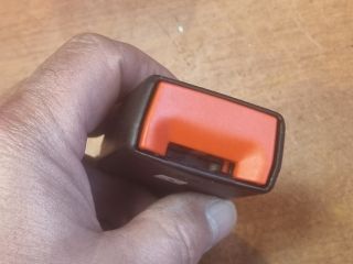 bontott ABARTH 500 / 595 / 695 Bal hátsó Biztonsági Öv Csat