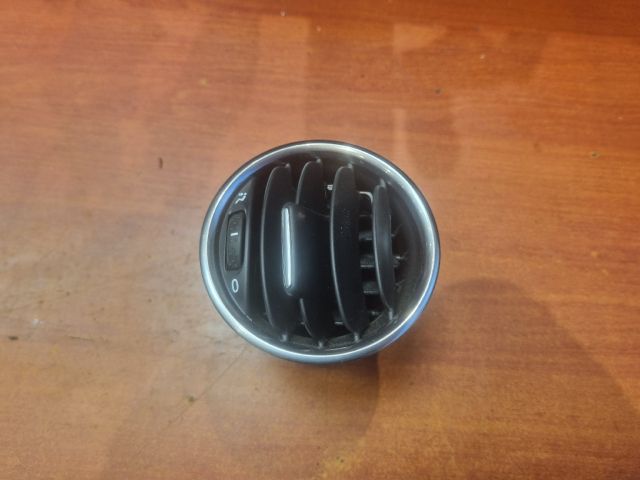 bontott ABARTH 500 / 595 / 695 Bal Szellőző