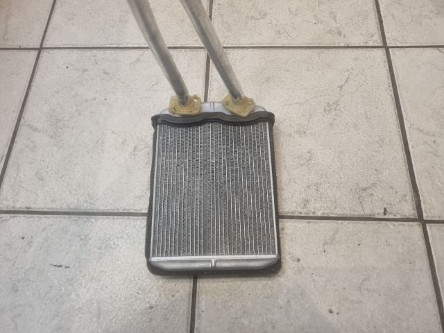 bontott ABARTH 500 / 595 / 695 Fűtőradiátor