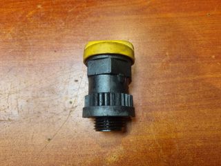 bontott ABARTH 500 / 595 / 695 Olaj Beöntő Cső