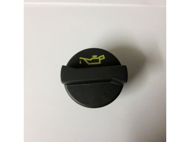 bontott ABARTH PUNTO EVO Olajbeöntő Sapka