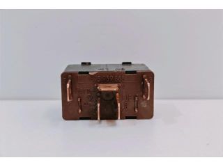 bontott   Ablakemelő Kapcsoló (Pozíciófüggetlen)