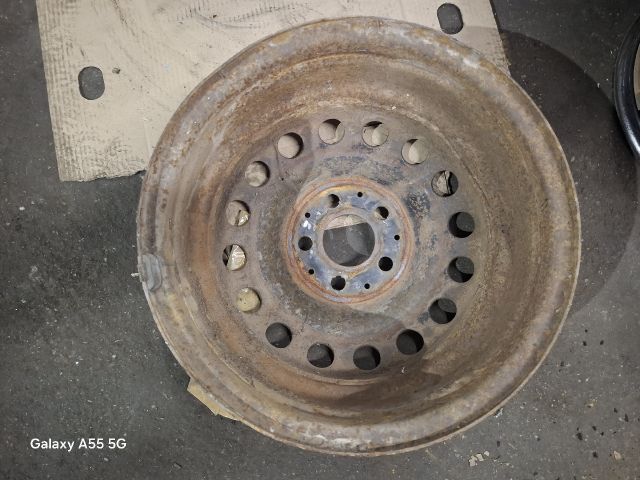 bontott   Acélfelni (1 db)