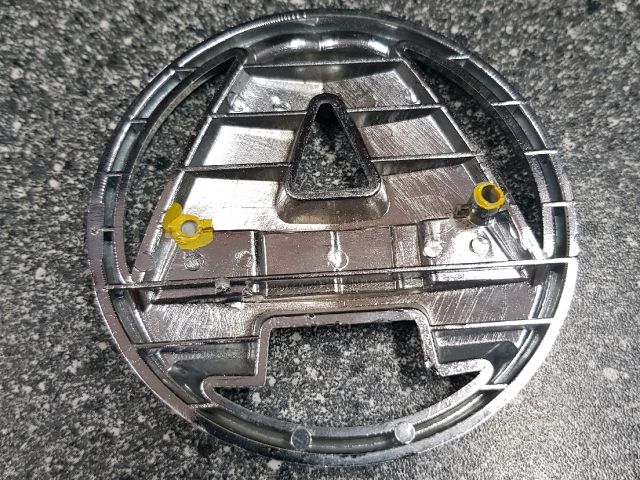 bontott AIXAM MEGA Első Embléma