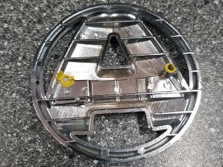 bontott AIXAM MEGA Első Embléma