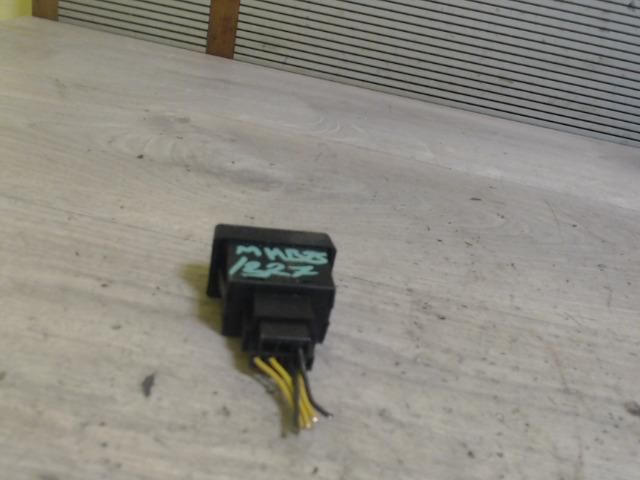 bontott ALFA ROMEO 145 Fényszórómagasság Állító Kapcsoló