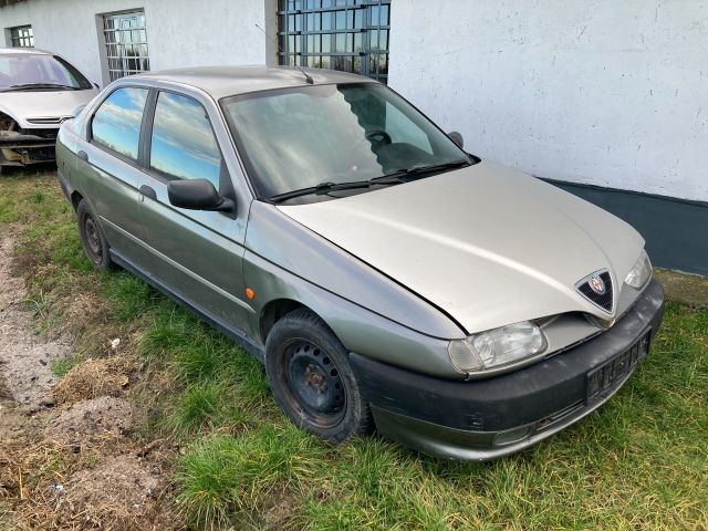 bontott ALFA ROMEO 146 Biztosítéktábla Motortér