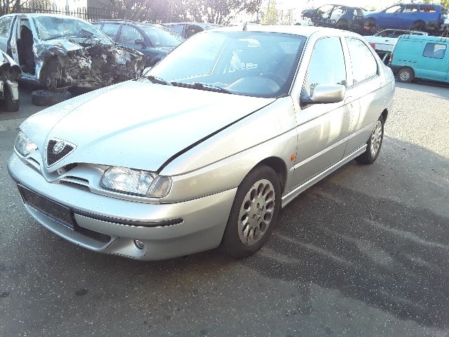 bontott ALFA ROMEO 146 Első Lökhárító Merevítő (Fém)