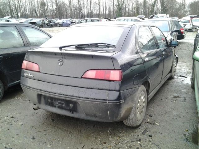 bontott ALFA ROMEO 146 Hátsó Lökhárító (Üresen)