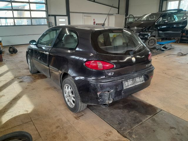 bontott ALFA ROMEO 147 Bal első Gólyaláb (Lengécsillapító, Rugó)