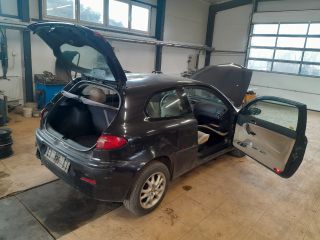 bontott ALFA ROMEO 147 Bal első Gólyaláb (Lengécsillapító, Rugó)