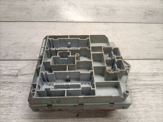 bontott ALFA ROMEO 147 Biztosítéktábla Motortér