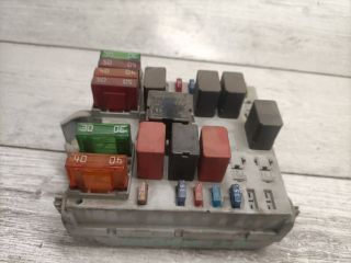 bontott ALFA ROMEO 147 Biztosítéktábla Motortér