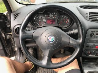 bontott ALFA ROMEO 147 Biztosítéktábla Motortér