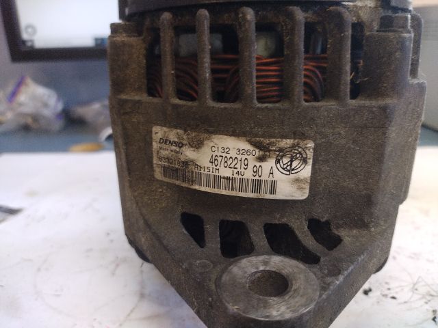 bontott ALFA ROMEO 147 Generátor