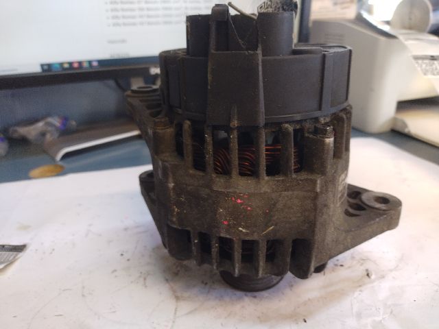 bontott ALFA ROMEO 147 Generátor