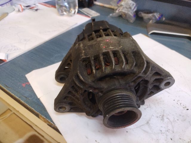 bontott ALFA ROMEO 147 Generátor