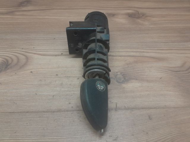 bontott ALFA ROMEO 147 Gyújtáskapcsoló