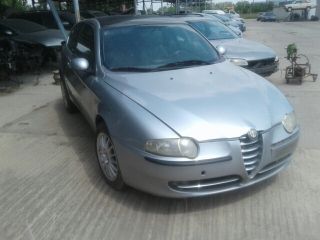 bontott ALFA ROMEO 147 Homlokfal (Üres lemez)