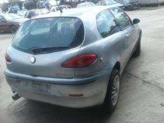 bontott ALFA ROMEO 147 Homlokfal (Üres lemez)