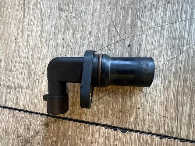 bontott ALFA ROMEO 147 Vezérműtengely Fordulatszám Jeladó