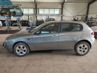 bontott ALFA ROMEO 147 Bal első Féknyereg Munkahengerrel