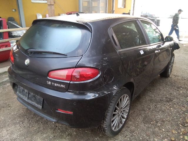 bontott ALFA ROMEO 147 Bal hátsó Féknyereg Munkahengerrel