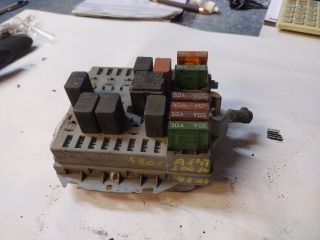 bontott ALFA ROMEO 147 Biztosítéktábla Motortér