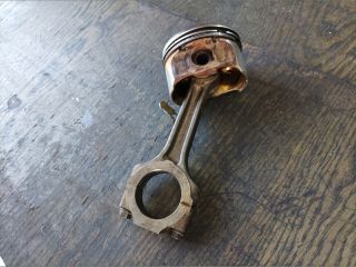 bontott ALFA ROMEO 147 Dugattyú és Hajtókar