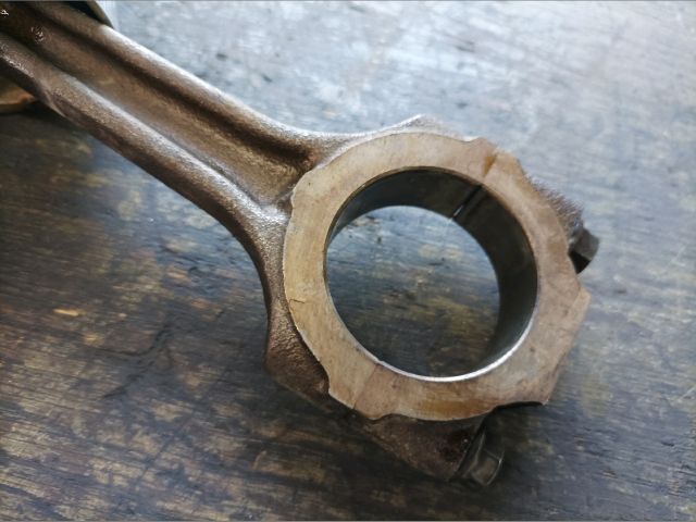 bontott ALFA ROMEO 147 Dugattyú és Hajtókar