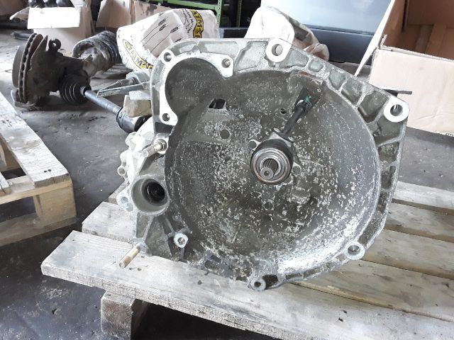 bontott ALFA ROMEO 147 Váltó (Mechanikus)