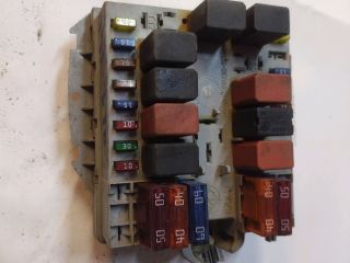 bontott ALFA ROMEO 147 Biztosítéktábla Motortér