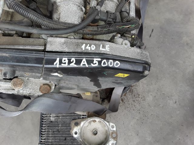 bontott ALFA ROMEO 147 Motor (Fűzött blokk hengerfejjel)