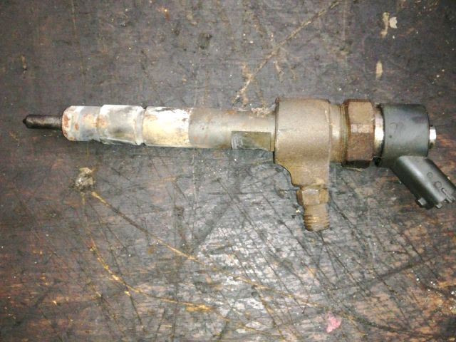 bontott ALFA ROMEO 147 Porlasztó (1 db)