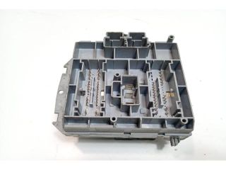 bontott ALFA ROMEO 147 Biztosítéktábla Motortér