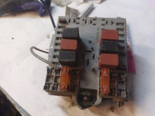 bontott ALFA ROMEO 147 Biztosítéktábla Motortér