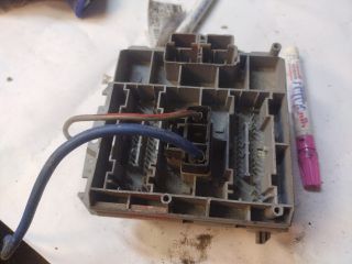 bontott ALFA ROMEO 147 Biztosítéktábla Motortér