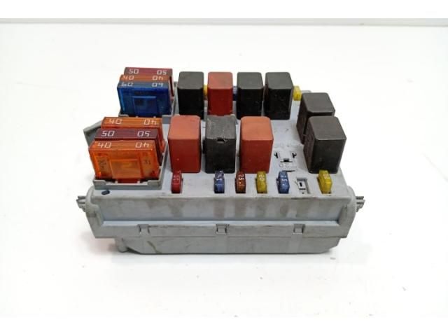 bontott ALFA ROMEO 147 Biztosítéktábla Motortér