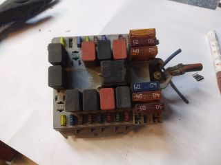 bontott ALFA ROMEO 147 Biztosítéktábla Motortér