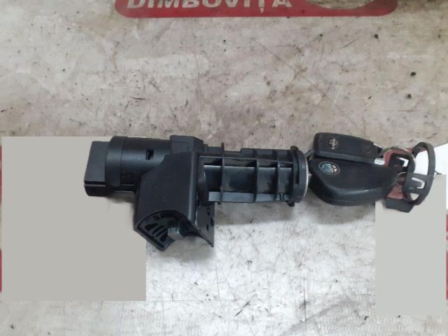 bontott ALFA ROMEO 147 Gyújtáskapcsoló