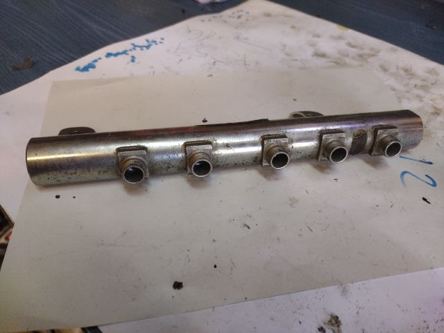 bontott ALFA ROMEO 147 Közösnyomócső