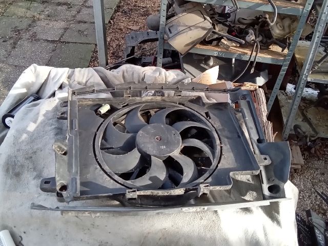 bontott ALFA ROMEO 147 Hűtőventilátor