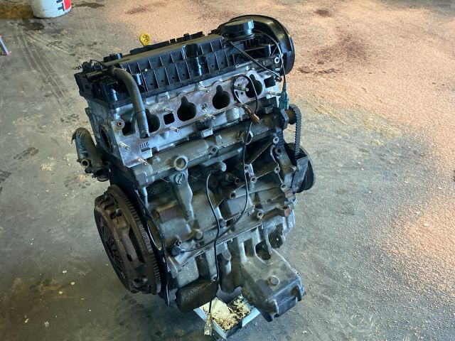 bontott ALFA ROMEO 147 Motor (Fűzött blokk hengerfejjel)