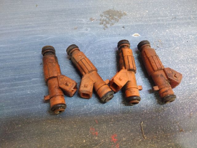 bontott ALFA ROMEO 147 Porlasztó (1 db)