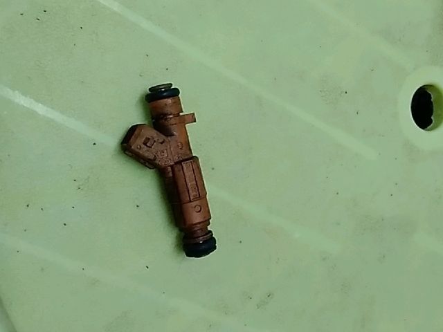 bontott ALFA ROMEO 147 Porlasztó (1 db)