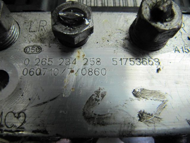 bontott ALFA ROMEO 147 ABS Kocka