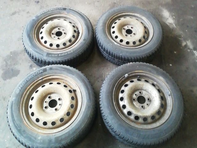 bontott ALFA ROMEO 147 Acélfelni Szett Gumival