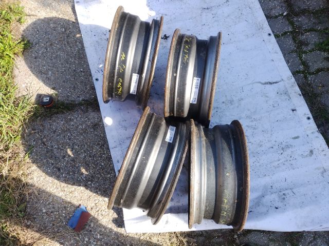 bontott ALFA ROMEO 147 Acélfelni Szett